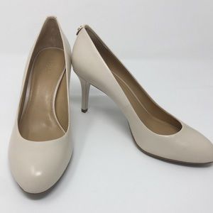 Michael Kors Cream Vanilla Closed Toe Leather Heel